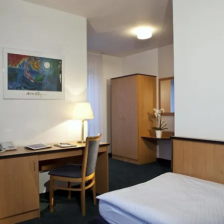 Airport-hotel Stetten 3*