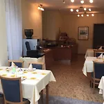 Airport-messe-hotel Stetten 3*