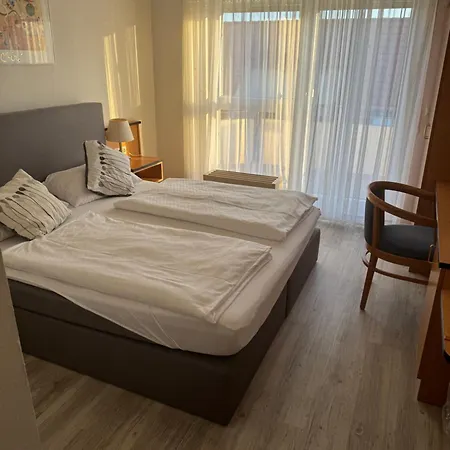 Airport-messe-hotel Stetten 酒店 莱恩费尔登埃希特登