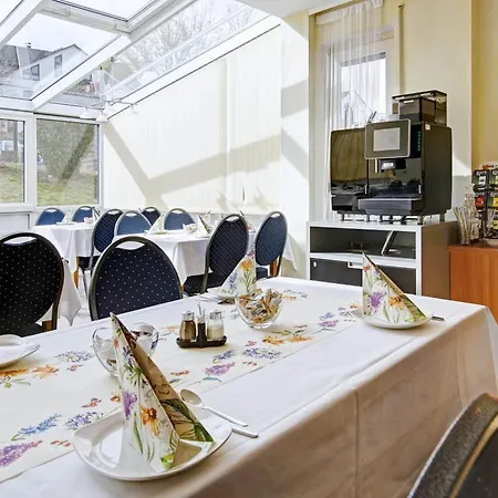 Airport-messe-hotel Stetten 3* 莱恩费尔登埃希特登