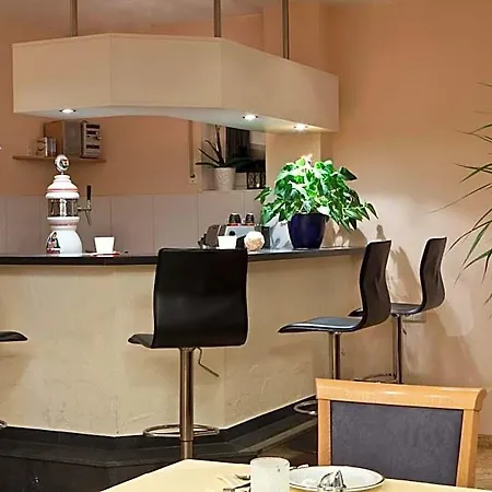 Airport-hotel Stetten 3*